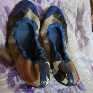 Authentic Burberry
Canvas Check Ballerinas